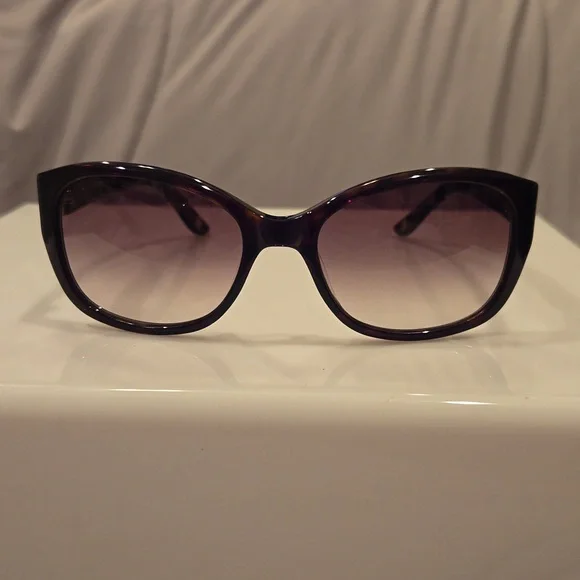 Liz Claiborne Dark Havana Sunglasses brand new in case - Picture 4 of 14